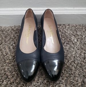 Salvatore Ferragamo Women’s Black Leather Classic Dress Shoes Size 7 2A